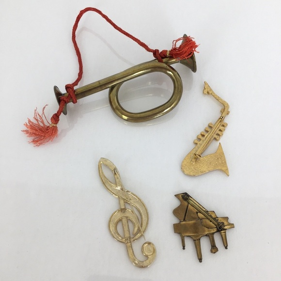 Vintage Music Brooch Pin Bundle Treble Clef Saxophone Piano And Horn Ornament - Picture 2 of 13